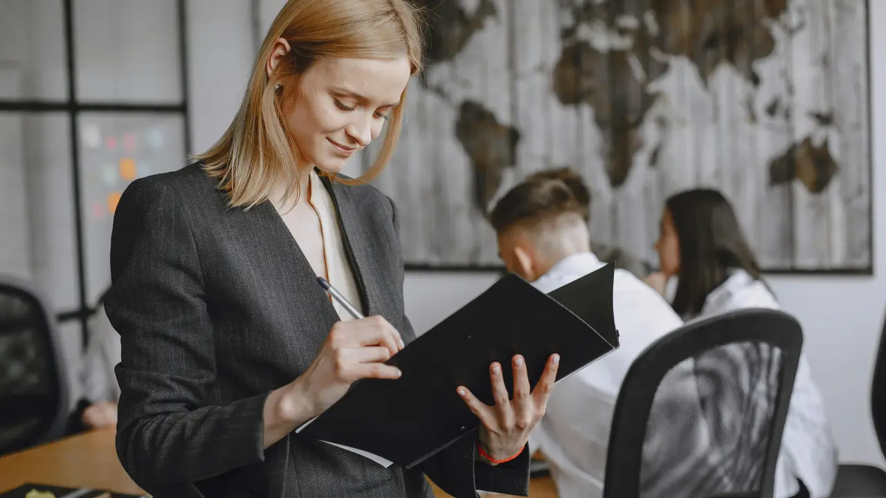 Blog Attendance Management System for Small Businesses in 2026: Smart Employee Tracking Solution